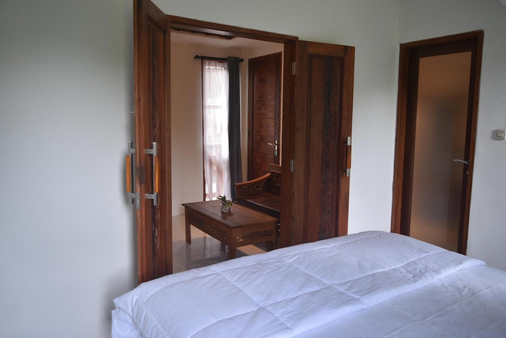 Ketut Joglo Guest House Nusa Dua  Exteriör bild
