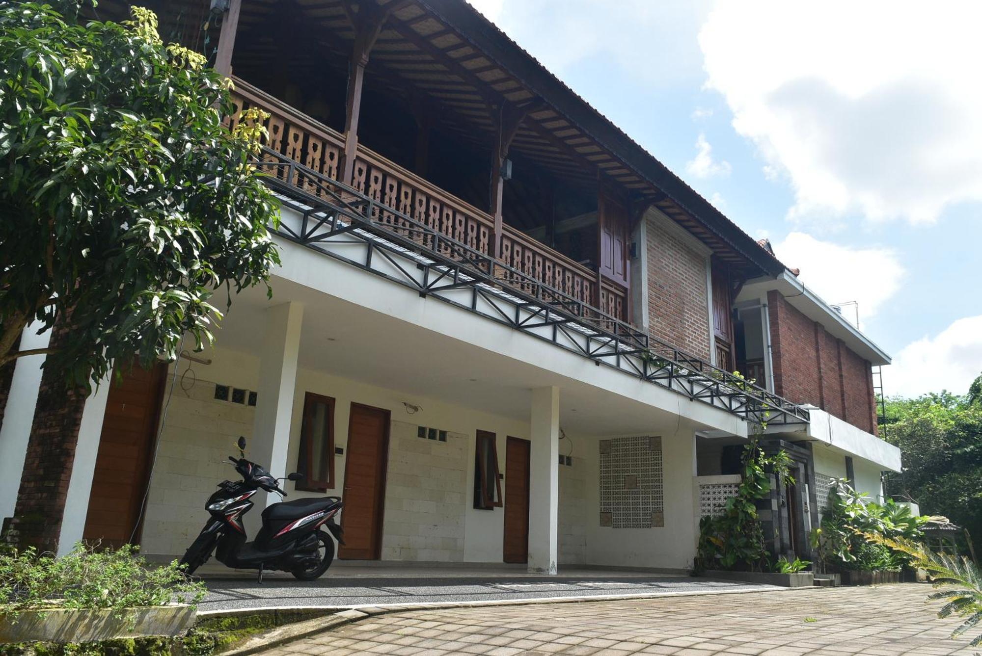 Ketut Joglo Guest House Nusa Dua  Exteriör bild